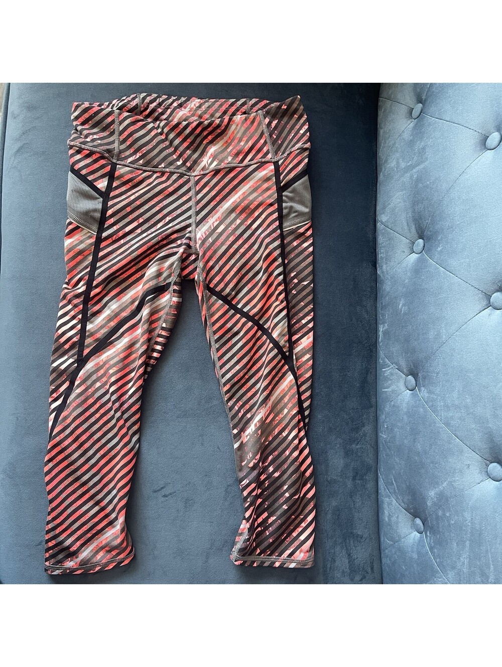 Athleta Radical Stride Capri Leggings S Coral Pink Gray Striped Mesh Running EUC